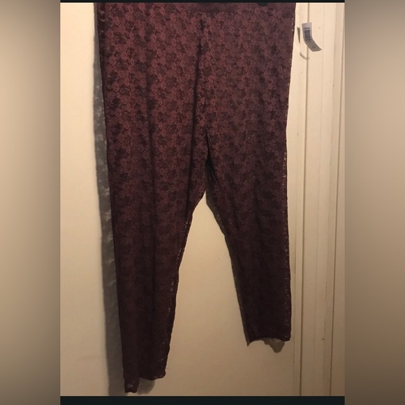 torrid Pants - ☀️ Torrid Women's Burgundy Lace Leggings Size 3X NWT
